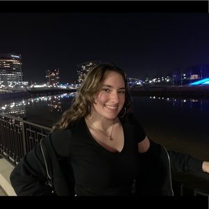 Meet your Posher, Isabella